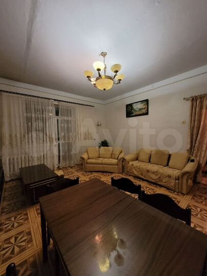 2-к. квартира, 55 м², 2/3 эт.
