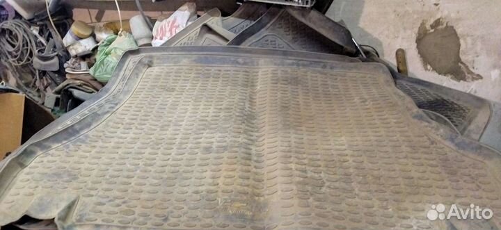 Коврик в багажник Chevrolet Lanos