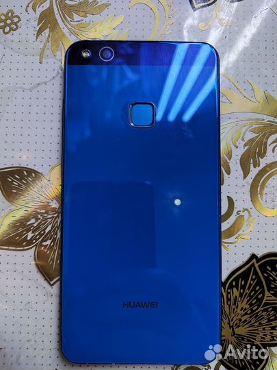 HUAWEI P10 Lite, 3/32 ГБ