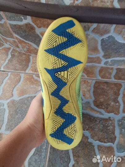 Футзалки adidas и сороконожки nike