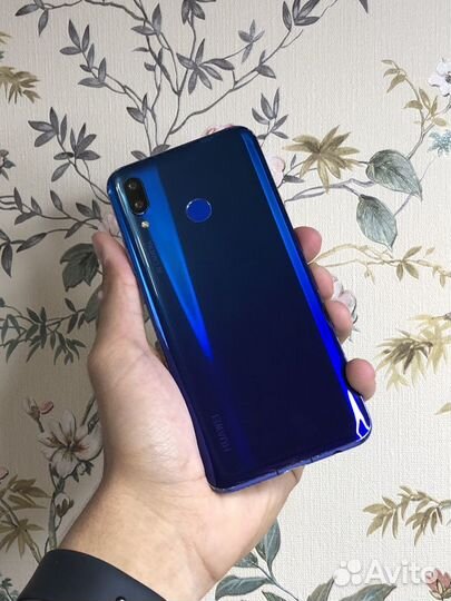 HUAWEI Nova 3, 4/128 ГБ