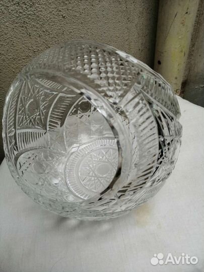 Ваза хрустальная