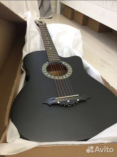 Гитара новая