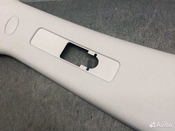 Обшивка верх средней правой стойки Citroen c3