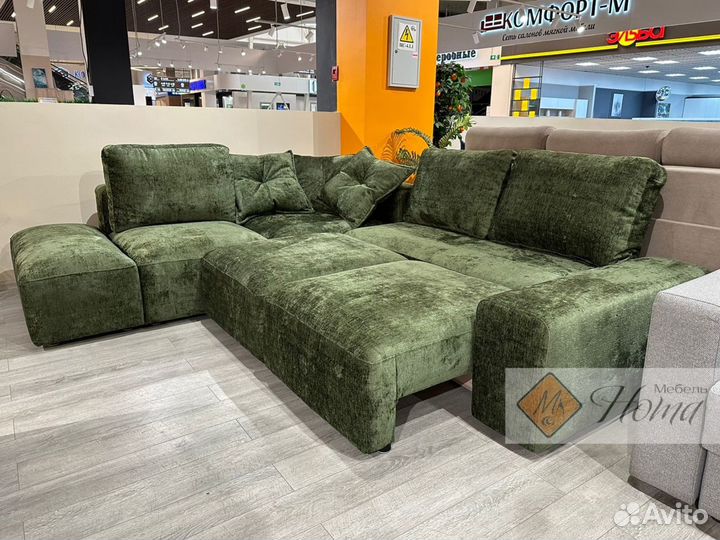 Зеленый мягкий угловой диван