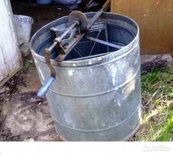 Медогонка и инвентарь пчеловода