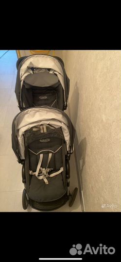 Прогулочная Коляска для погодок Graco