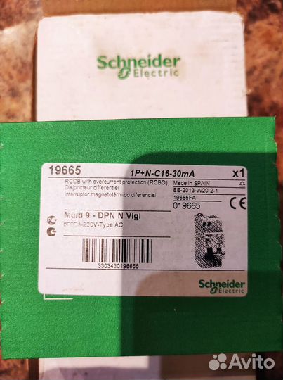 Schneider Electric A9N19665 (19665) 6ка 16A C 30мa