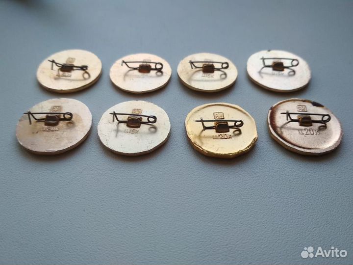 Значки гербы круглые, 8 шт