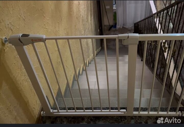 Ворота безопасности. Для лестниц и дверных проемов
