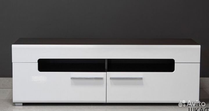 Тумба под телевизор
