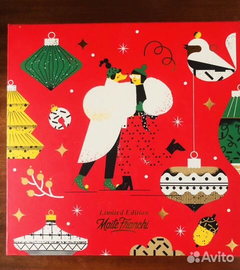 Подарочные коробки на магните