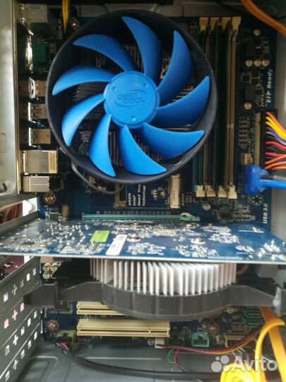 Материнская плата с процессором