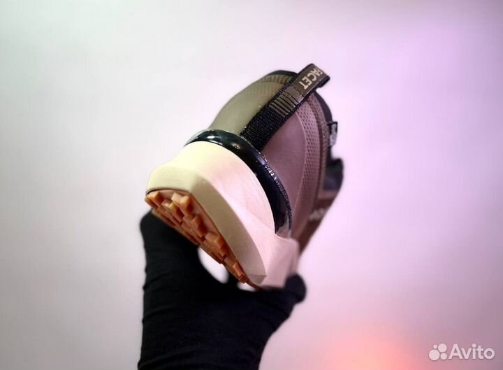 Кроссовки Columbia эргономичные