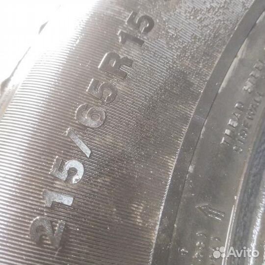 Kumho I'Zen KW22 215/65 R15