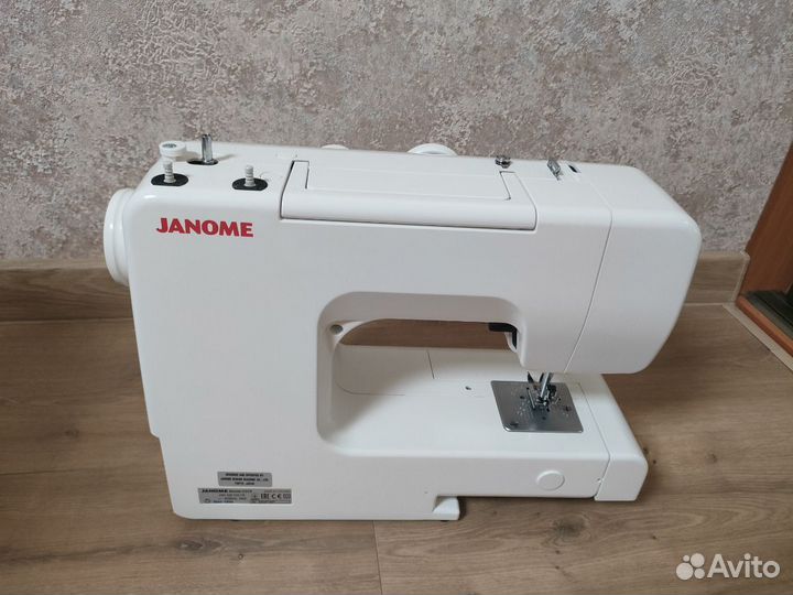 Швейная машинка janome бу