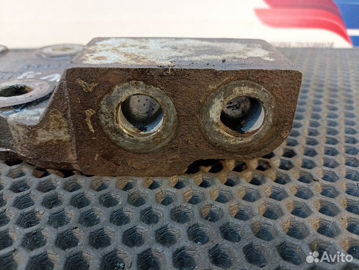 Кронштейн двигателя задний правый