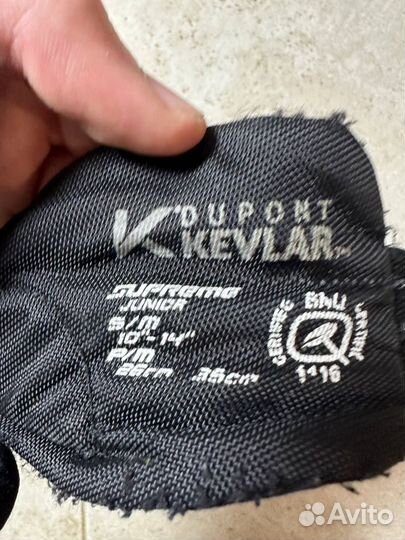 Защита шеи, паха вратаря