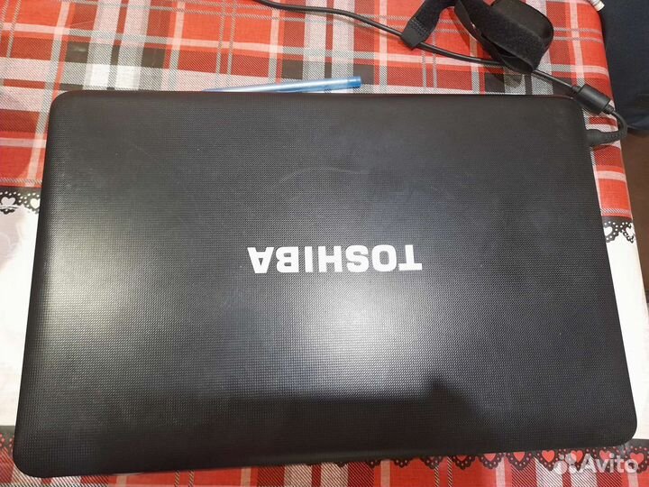 Ноутбук toshiba