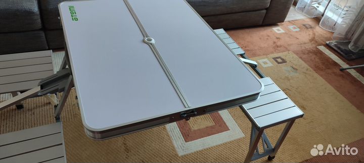 Туристический стол со стульями