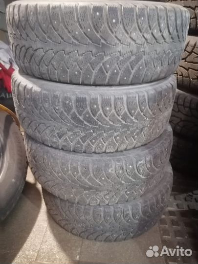 Nokian Tyres Hakkapeliitta 4 195/60 R15 88