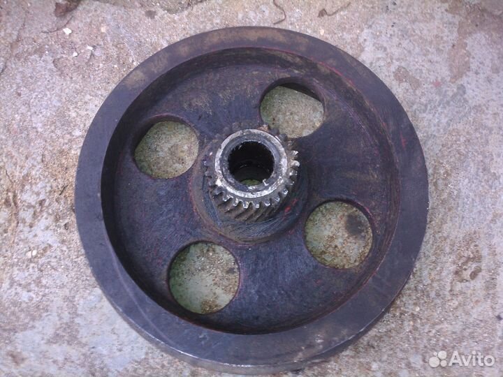 Шкив мех пилы 310 мм,винт продольной подачи 44мм