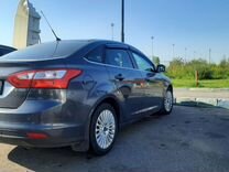 Ford Focus 1.6 AMT, 2012, 165 000 км, с пробегом, цена 820 000 руб.