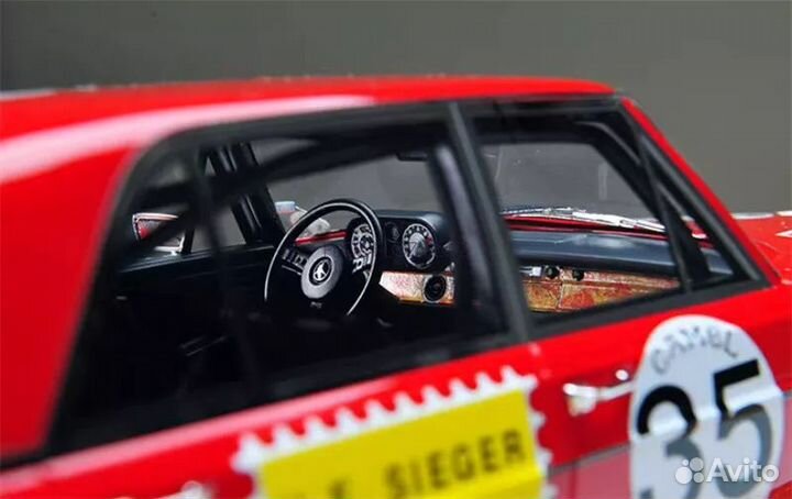 Mercedes Benz 300SL 6.8 AMG 1971 1:18 модель