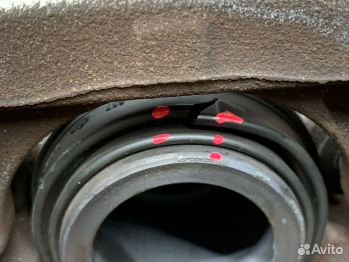 Суппорт передний левый Audi A1 8X caxa 2012