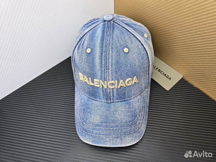 Бейсболка Balenciaga голубая джинсовая