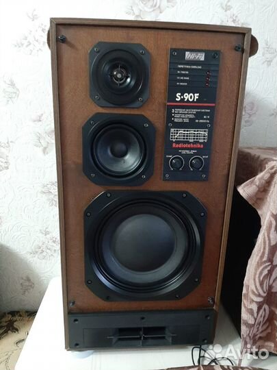 Продаю аккустические колонки Радиотехника S-90 F