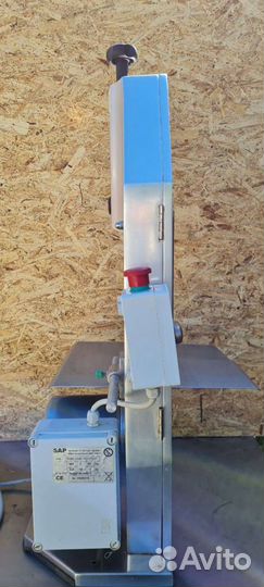 Ленточная пила для мяса