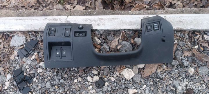 Пластик lexus is 250