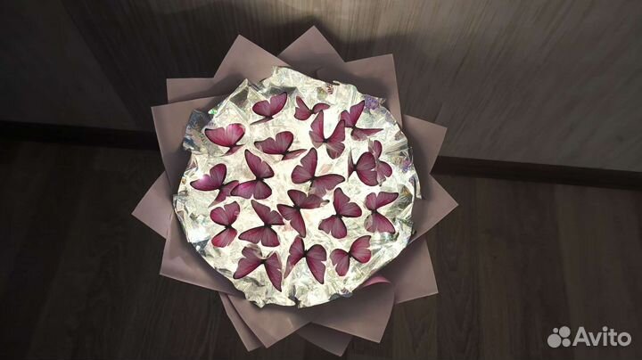 Букет из бабочек светящийся