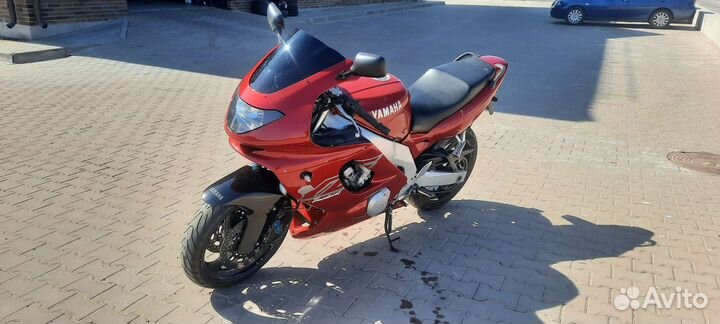 Yamaha yzf600r thundercat