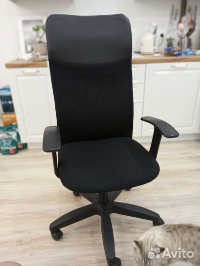 Компьютерное кресло