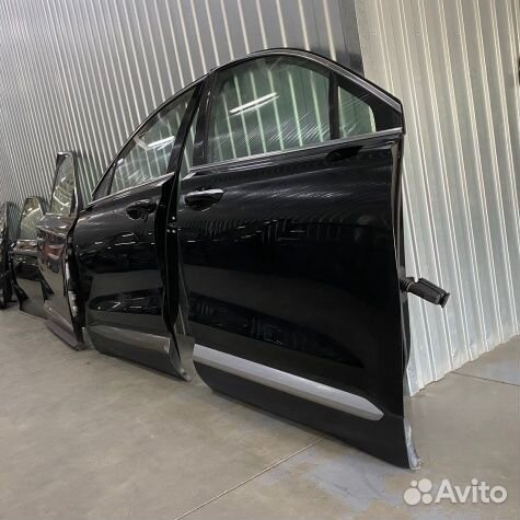 Дверь передняя правая Hyundai Santa Fe 4