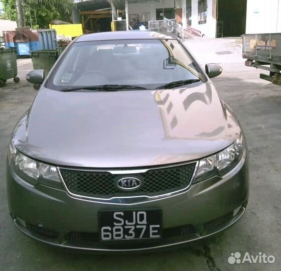 В разборе Kia Cerato TD 1.6 2009г