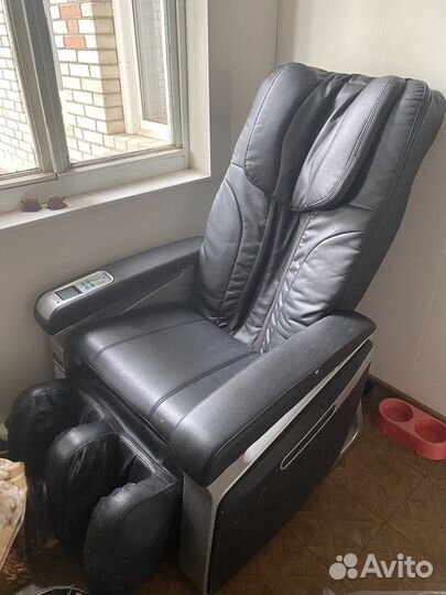 Массажное кресло