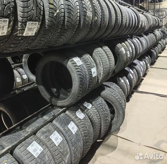 Kumho I'Zen KW31 255/35 R19 94P