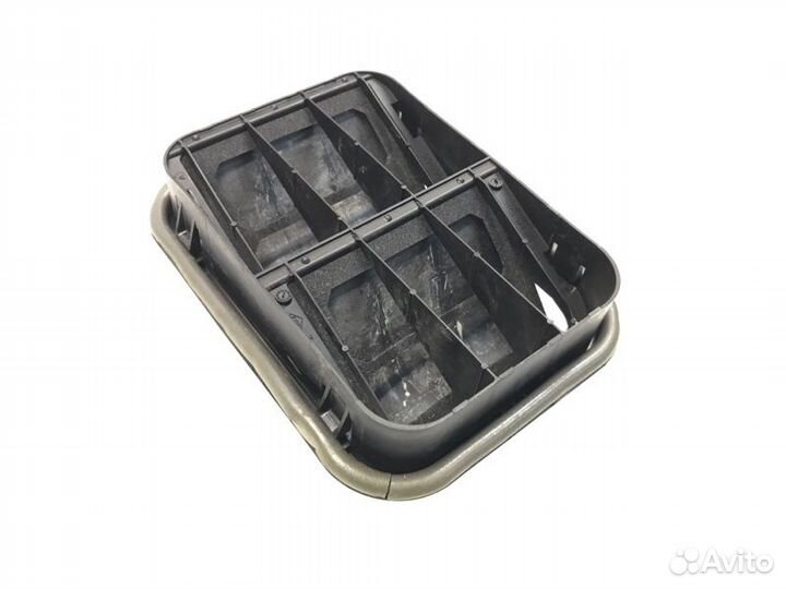 Решетка вентиляционная правая Nissan Qashqai 1.6