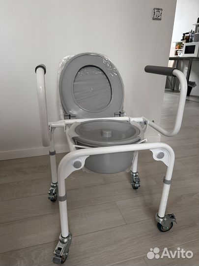 Кресло туалет для инвалидов