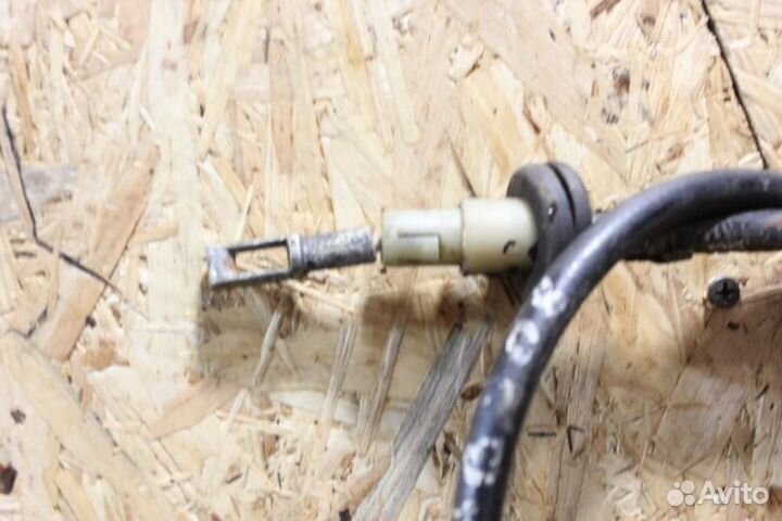 Трос стояночного тормоза Clk 208