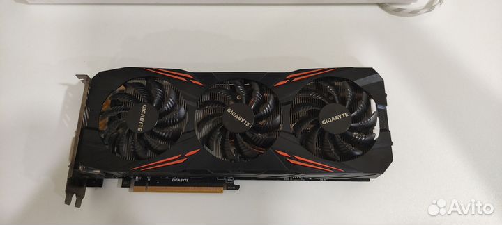 Видеокарта GTX 1070 Gigabyte