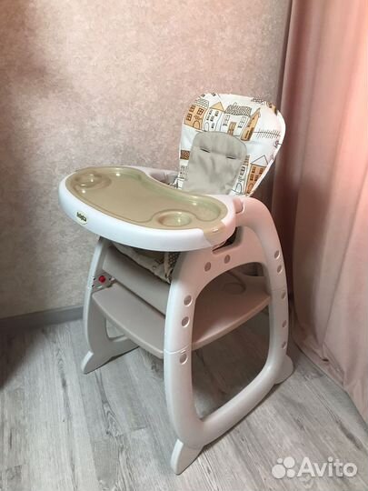 Детский стульчик для кормления