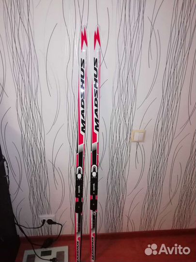 Беговые лыжи