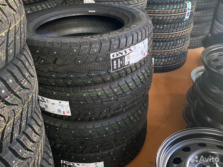 ONYX NY-W703 215/65 R17