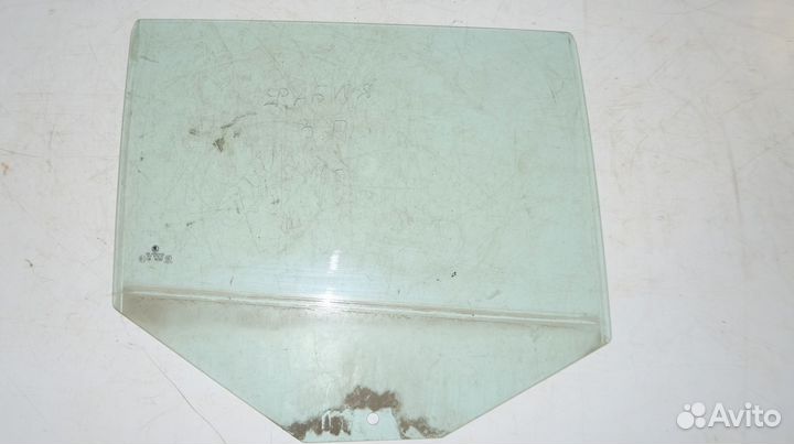 Стекло двери задней правой Skoda Fabia