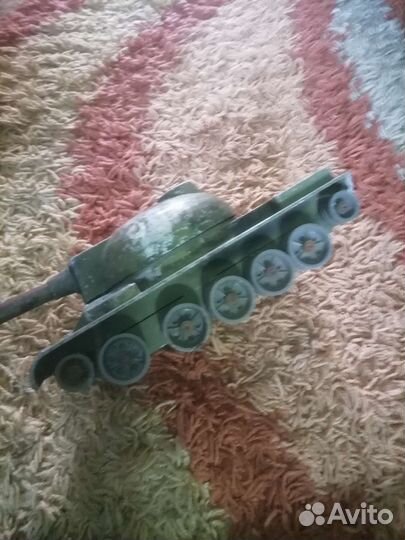 Игрушка танк СССР