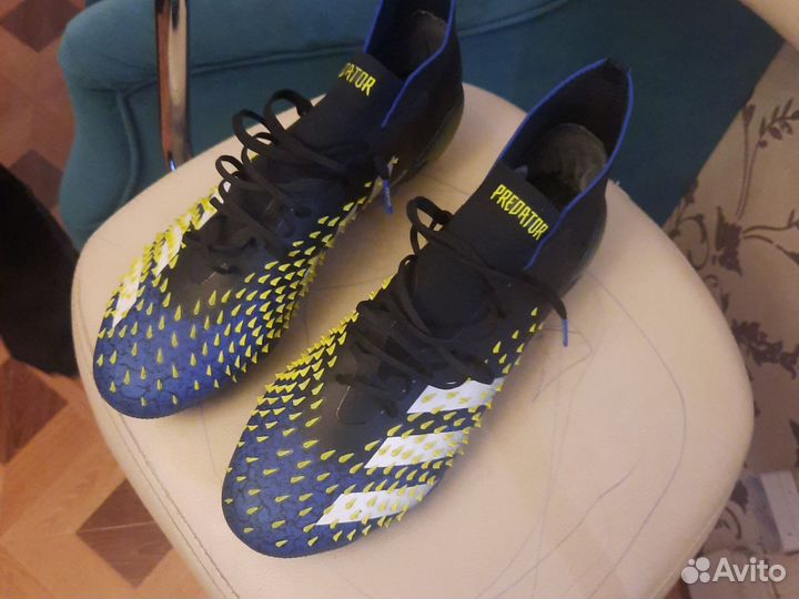Бутсы adidas predator 44 размер